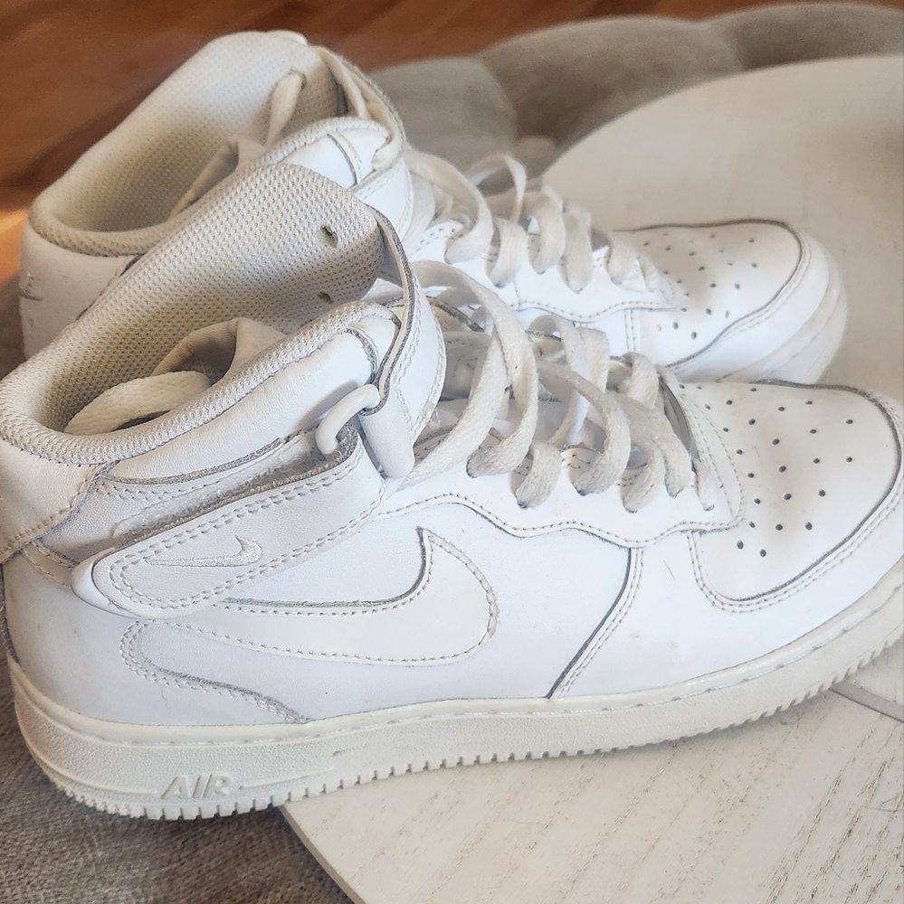 Women's Air Force 1 high top sneakers